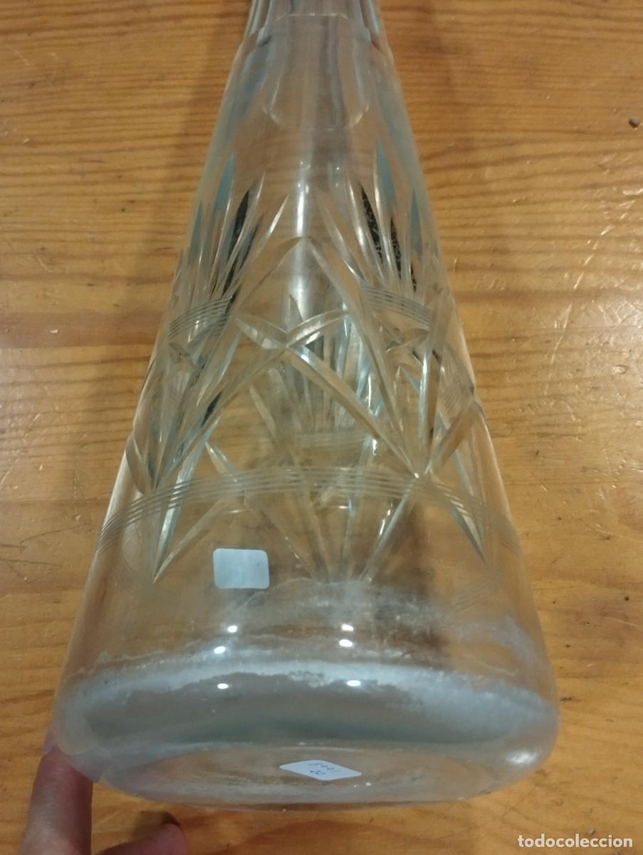 Antig&uuml;edades: BOTELLA DE CRISTAL TALLADO. - Foto 6