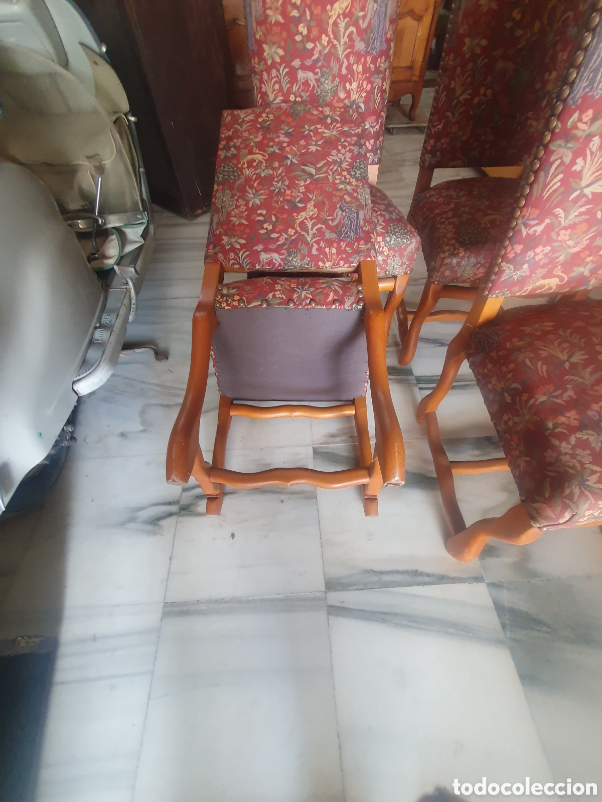 Antig&uuml;edades: Juego de 4 sillas tapizadas - Foto 4