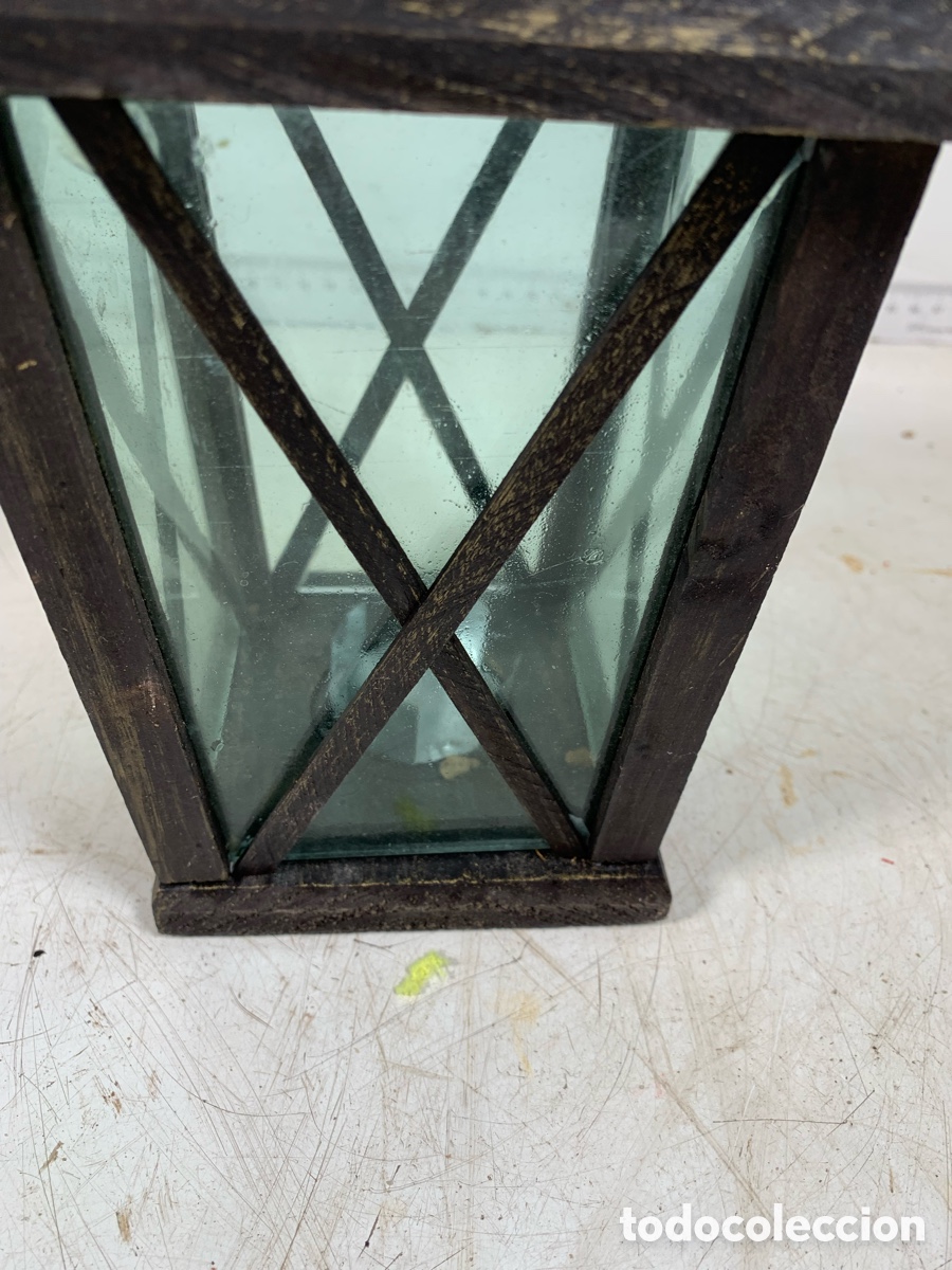 Antig&uuml;edades: 01_ farol de madera y metal - Foto 3