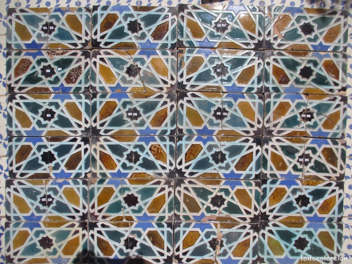 Antig&uuml;edades: Composicion de azulejos antiguos de Sevilla - Foto 1