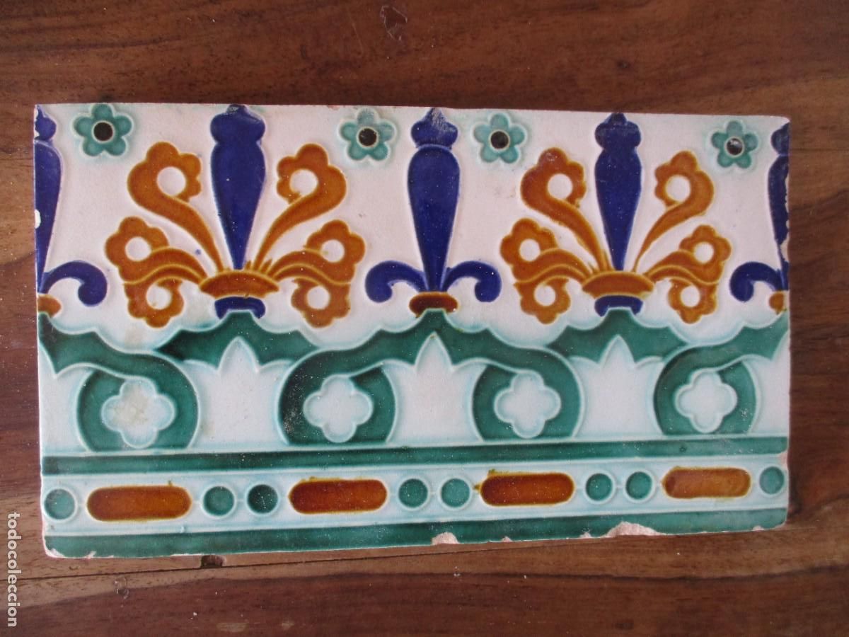 Antig&uuml;edades: Azulejo Pickman medalla oro - Foto 1