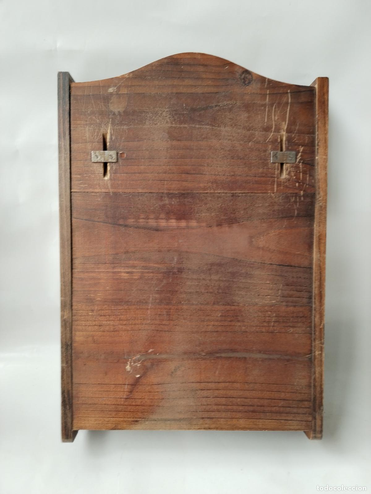 Antig&uuml;edades: repisa en madera de pino - Foto 2