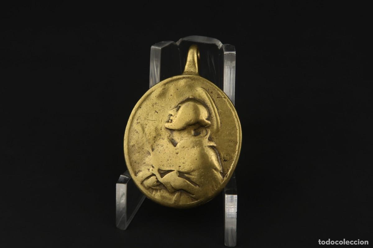 Antig&uuml;edades: Antigua Medalla Religiosa de Bronce - Foto 2