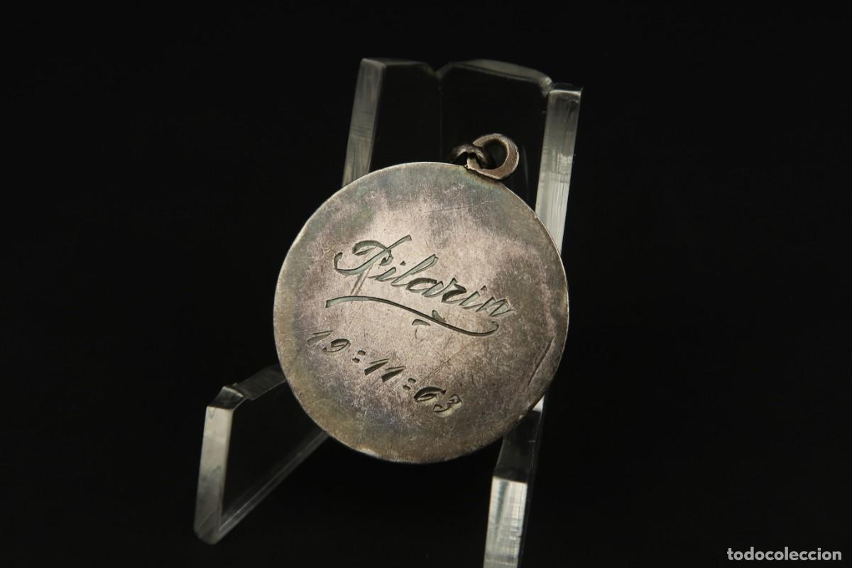 Antig&uuml;edades: Antigua Medalla Religiosa de Plata - Foto 5