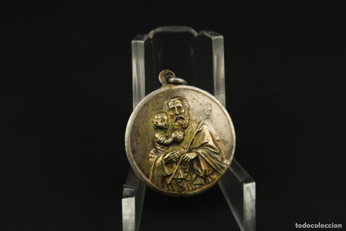 Antig&uuml;edades: Antigua Medalla Religiosa de Plata - Foto 3