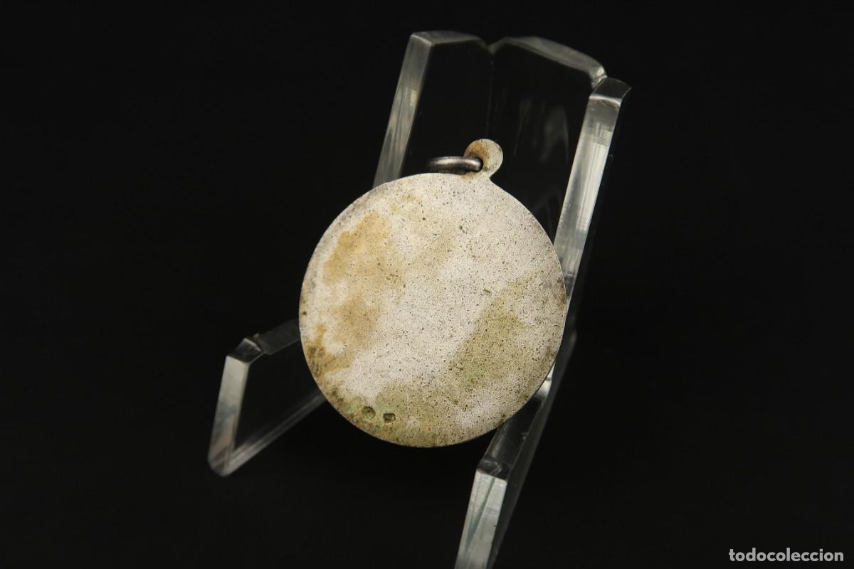 Antig&uuml;edades: Antigua Medalla Religiosa de Plata - Foto 4