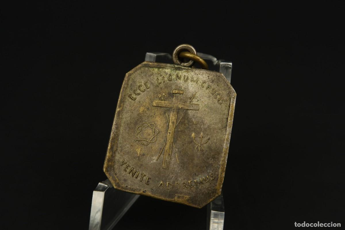 Antig&uuml;edades: Antigua Medalla Religiosa de Bronce - Foto 4