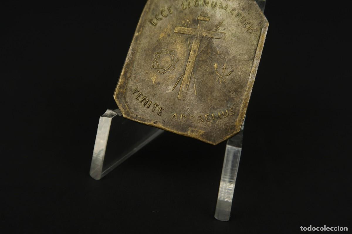 Antig&uuml;edades: Antigua Medalla Religiosa de Bronce - Foto 7