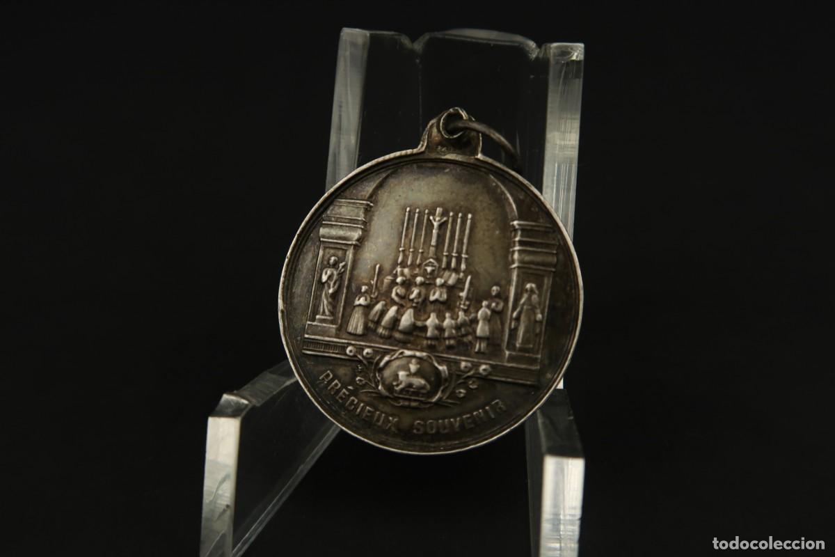 Antig&uuml;edades: Antigua Medalla Religiosa de Plata - Foto 2