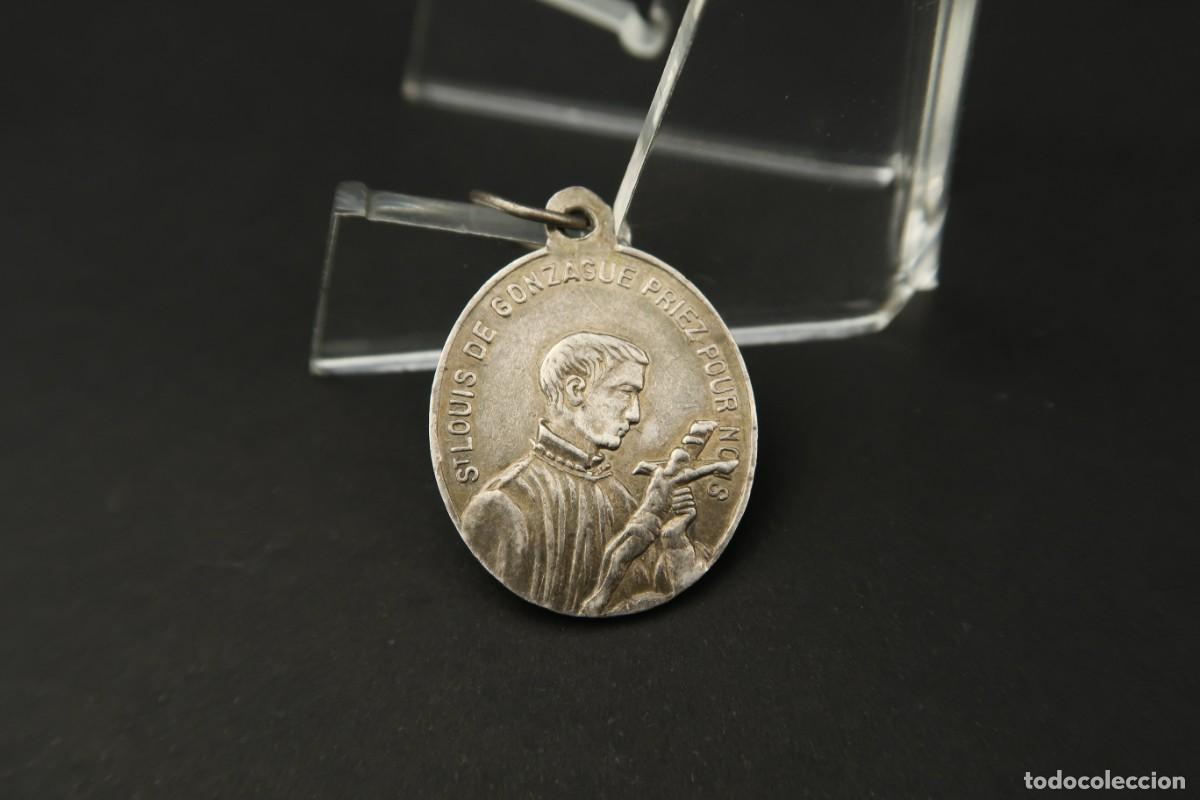 Antig&uuml;edades: Antigua Medalla Religiosa de Plata - Foto 2