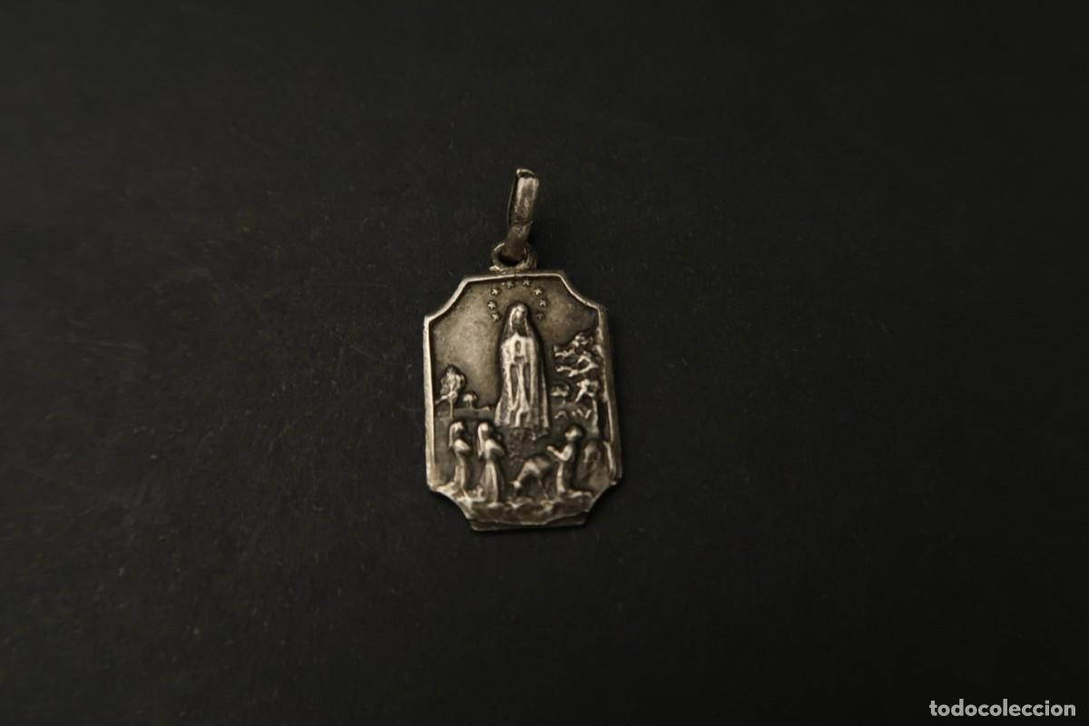 Antig&uuml;edades: Antigua Medalla Religiosa de Plata - Foto 1