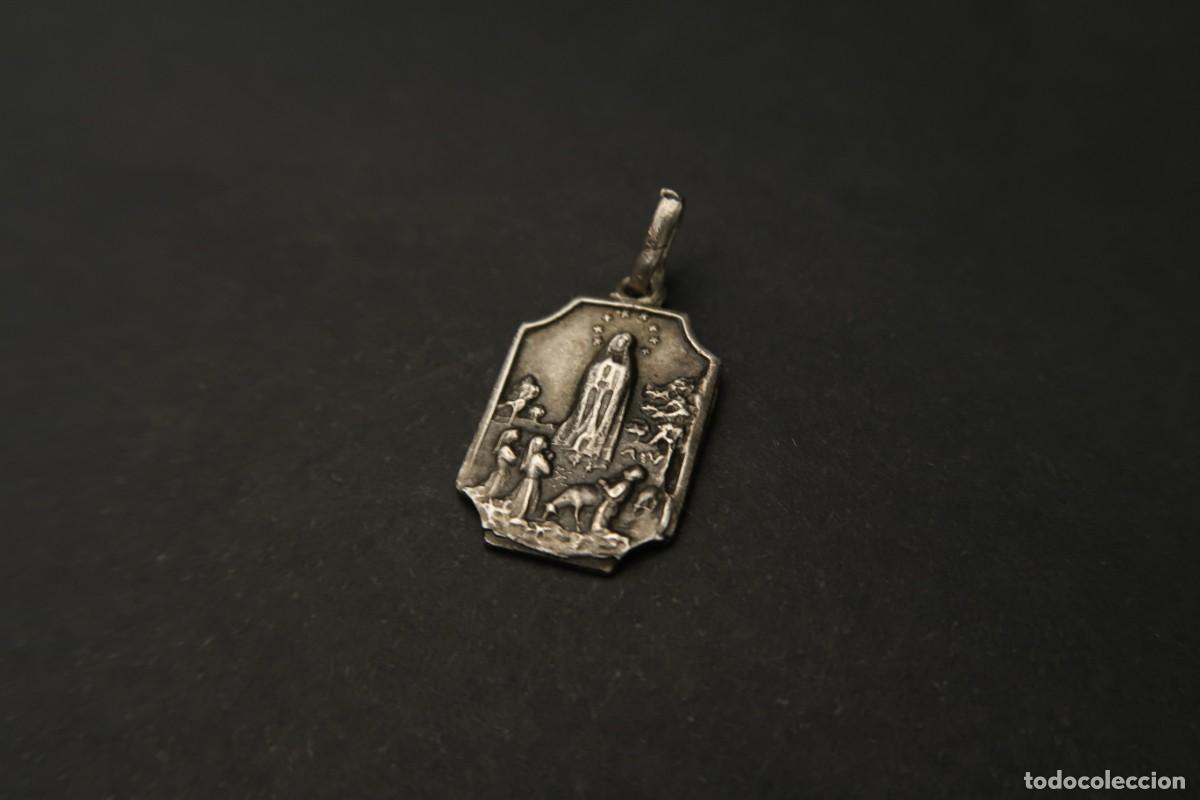 Antig&uuml;edades: Antigua Medalla Religiosa de Plata - Foto 3