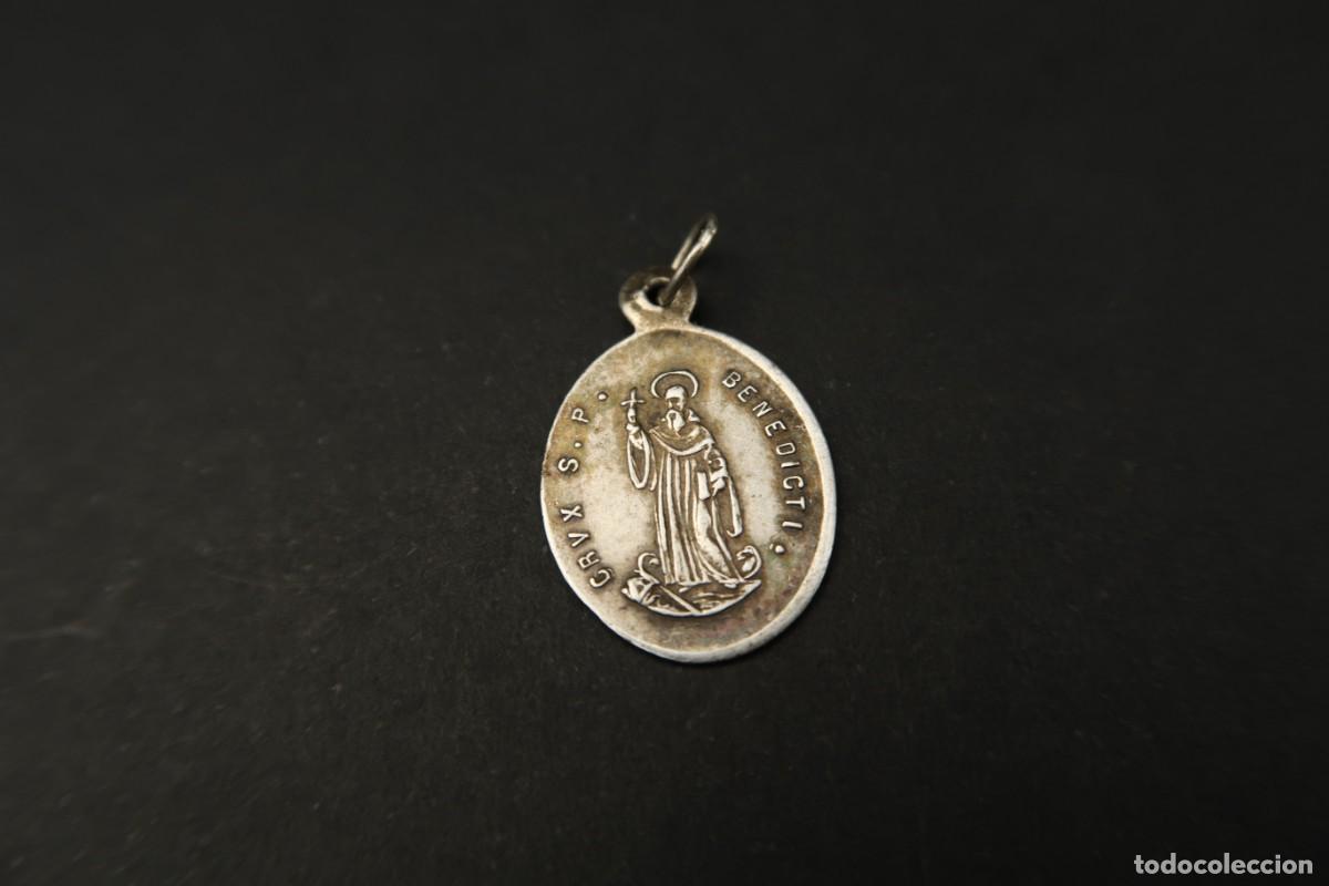 Antig&uuml;edades: Antigua Medalla Religiosa de Plata - Foto 3