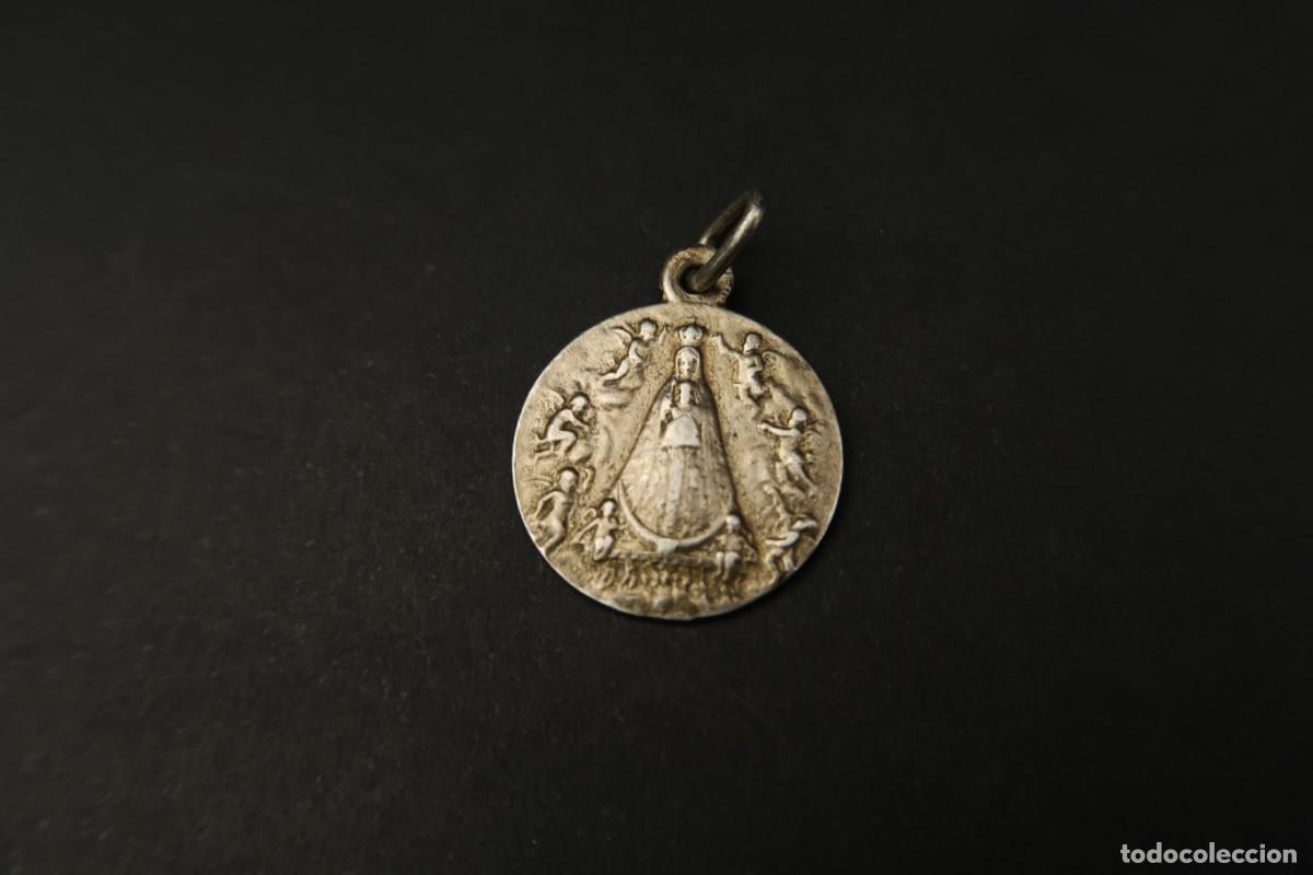Antig&uuml;edades: Antigua Medalla Religiosa de Plata - Foto 1