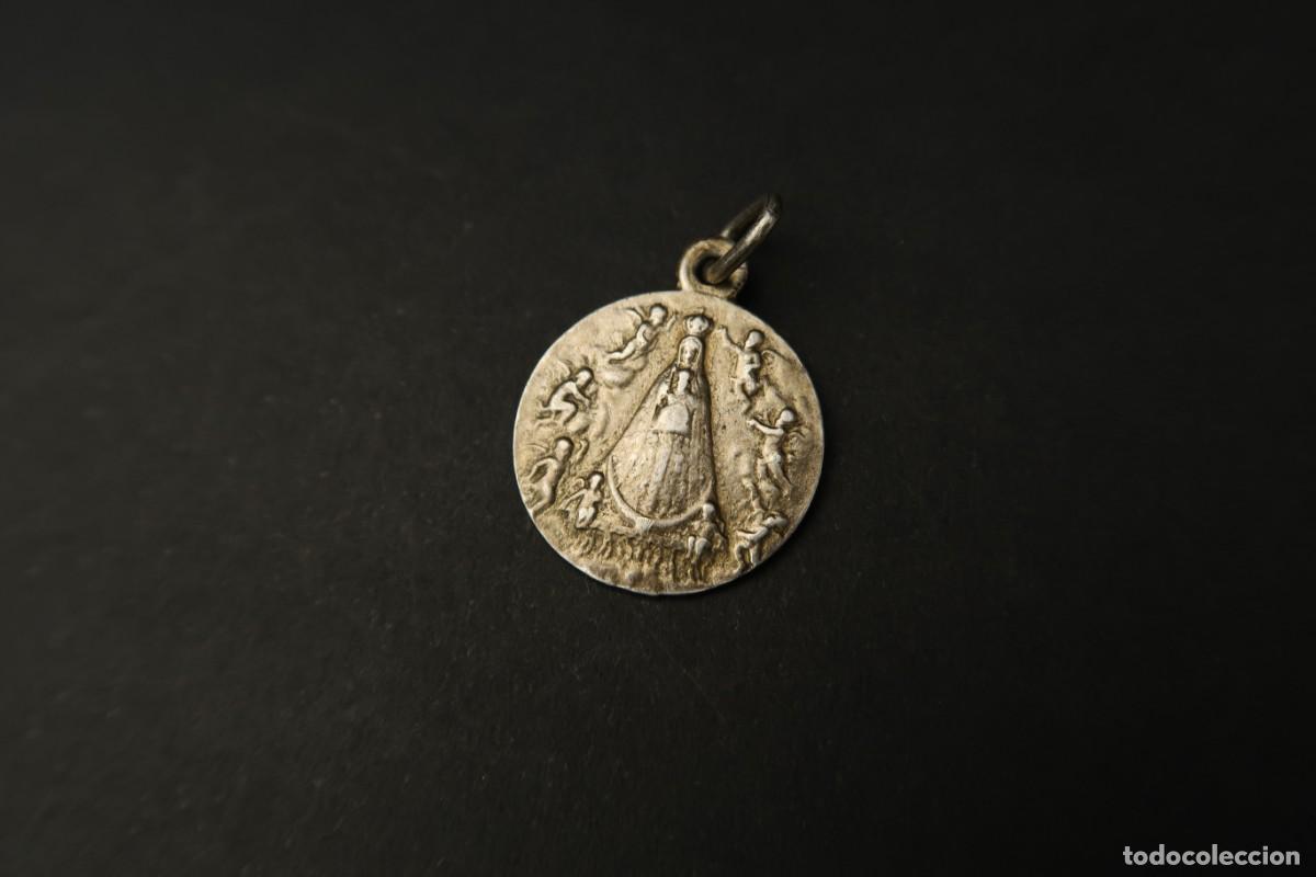 Antig&uuml;edades: Antigua Medalla Religiosa de Plata - Foto 3