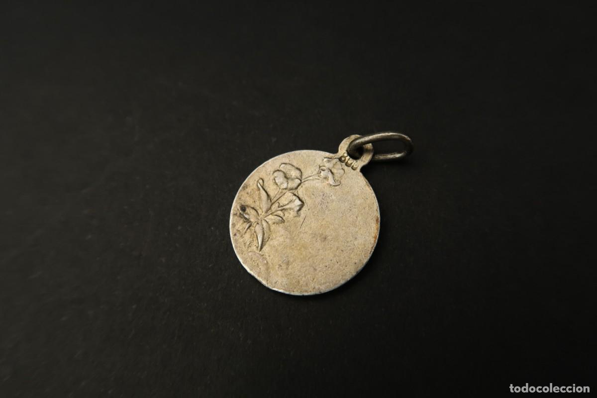 Antig&uuml;edades: Antigua Medalla Religiosa de Plata - Foto 5