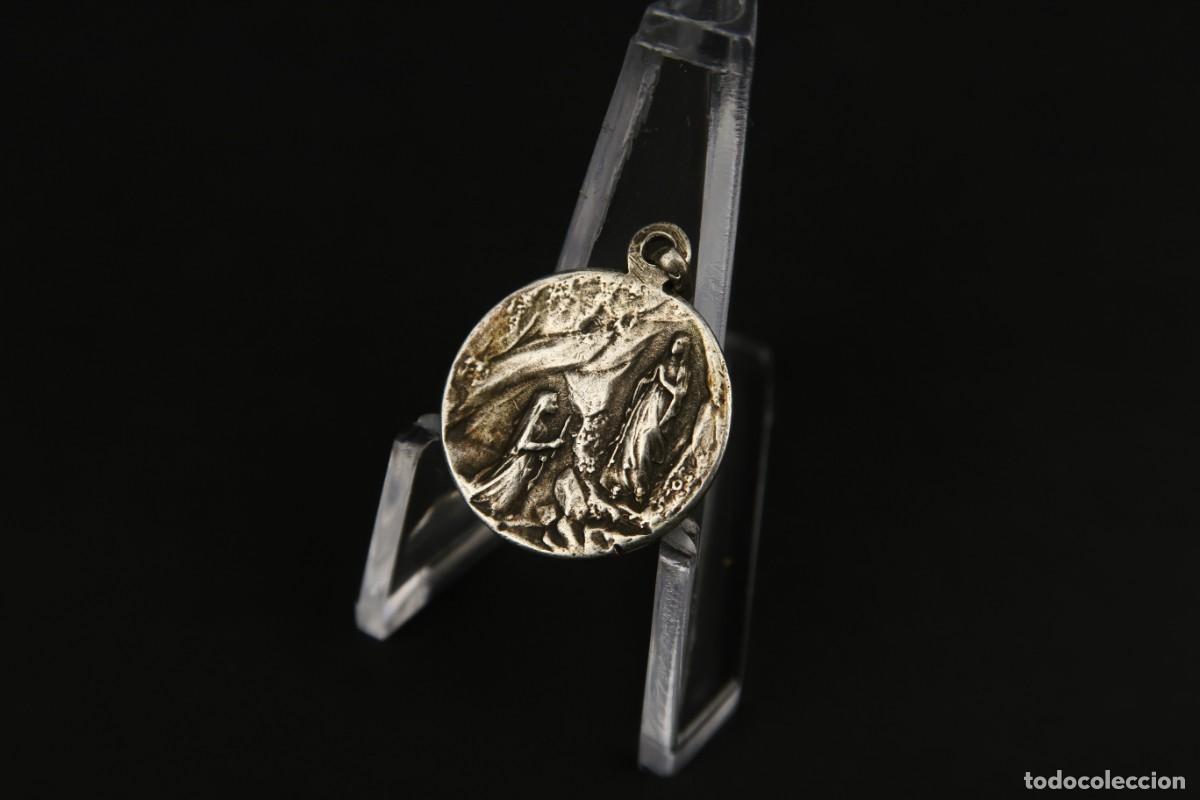 Antig&uuml;edades: Antigua Medalla Religiosa de Plata - Foto 4