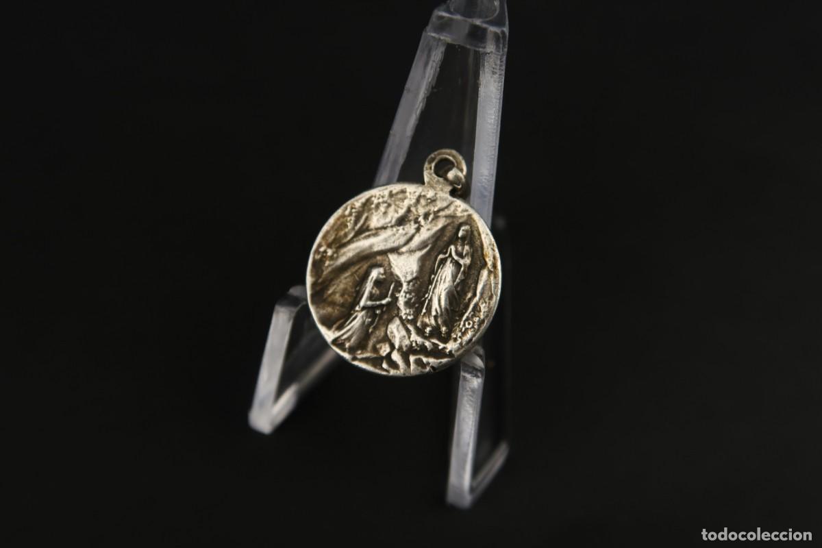 Antig&uuml;edades: Antigua Medalla Religiosa de Plata - Foto 5