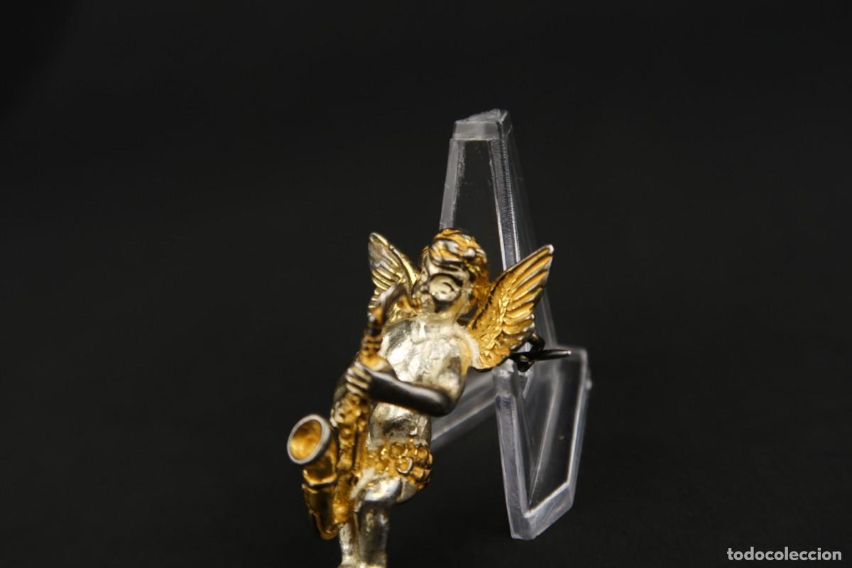 Antig&uuml;edades: Antiguo Broche Religioso Angelito de Plata - Foto 2