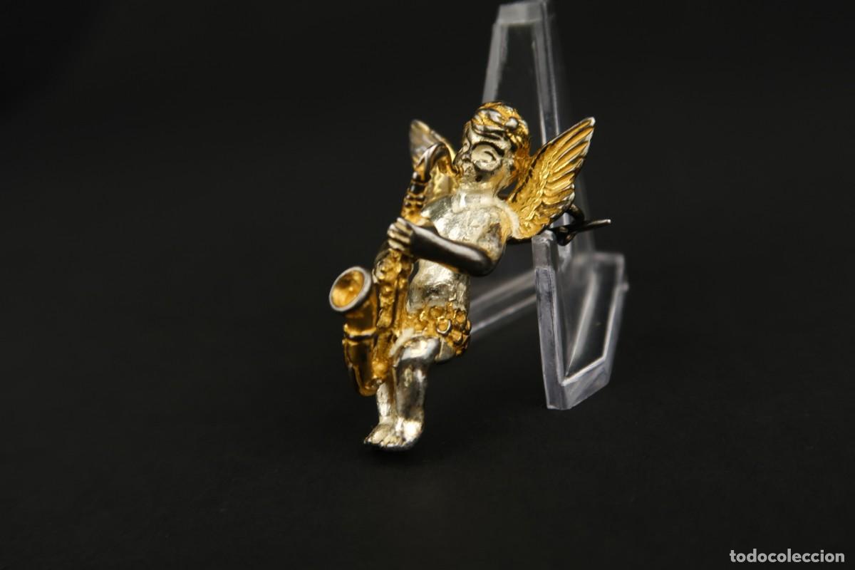 Antig&uuml;edades: Antiguo Broche Religioso Angelito de Plata - Foto 3