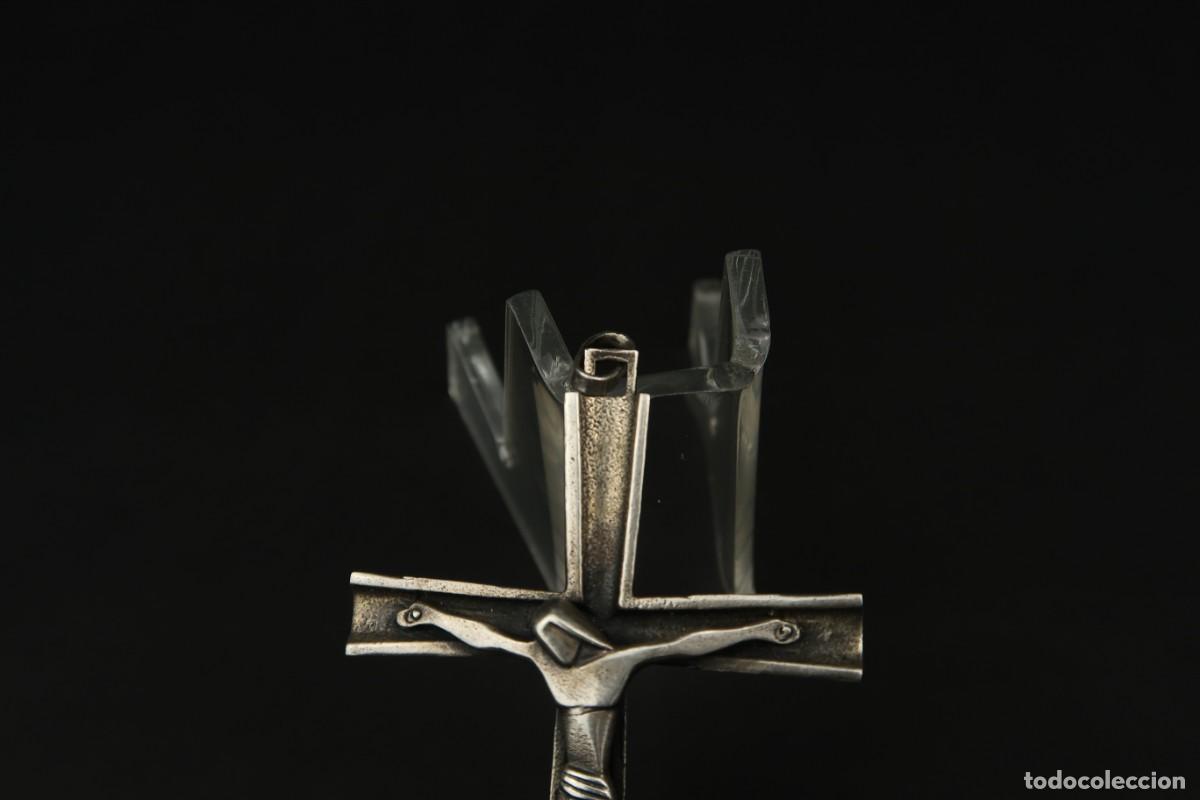 Antig&uuml;edades: Antiguo Crucifijo de Plata - Foto 3