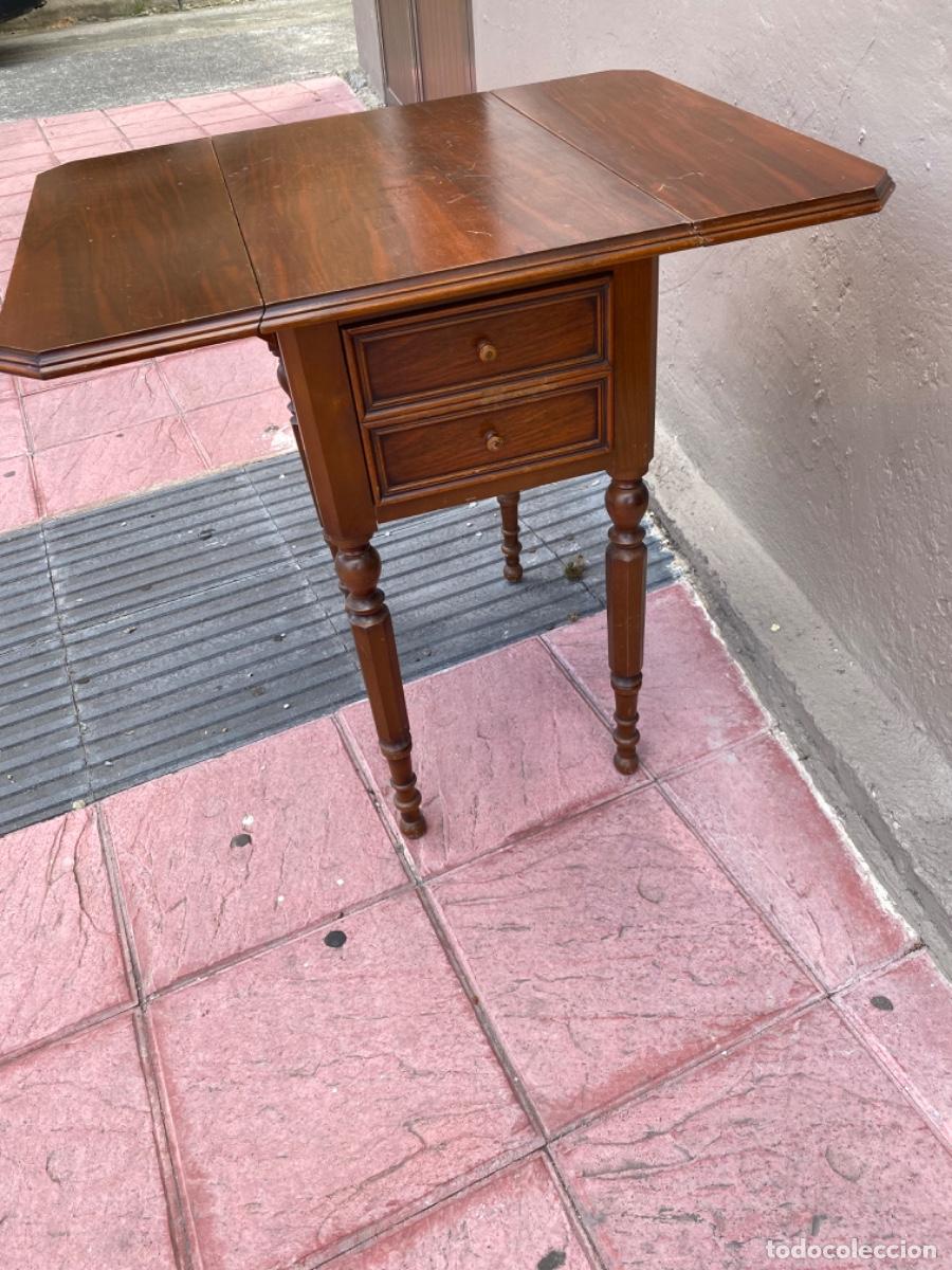 Antig&uuml;edades: COSTURERO DE CAOBA ANTIGUO - Foto 1