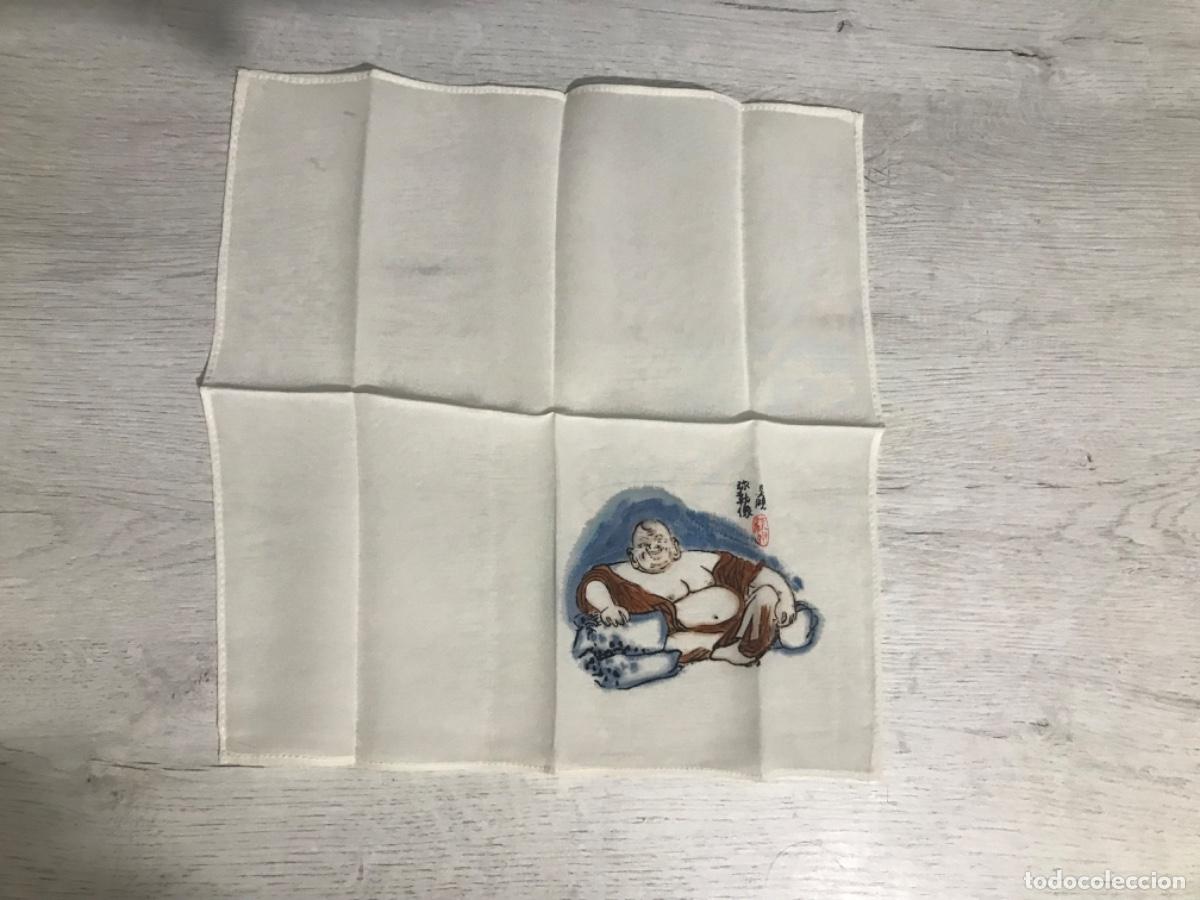 Antig&uuml;edades: Pa&ntilde;uelo de seda pintado a mano - Foto 4