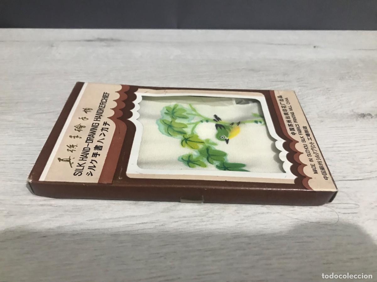 Antig&uuml;edades: Pa&ntilde;uelo de seda pintado a mano - Foto 12