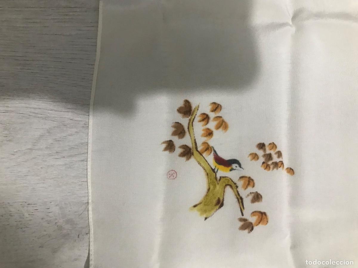 Antig&uuml;edades: Pa&ntilde;uelo de seda pintado a mano - Foto 7