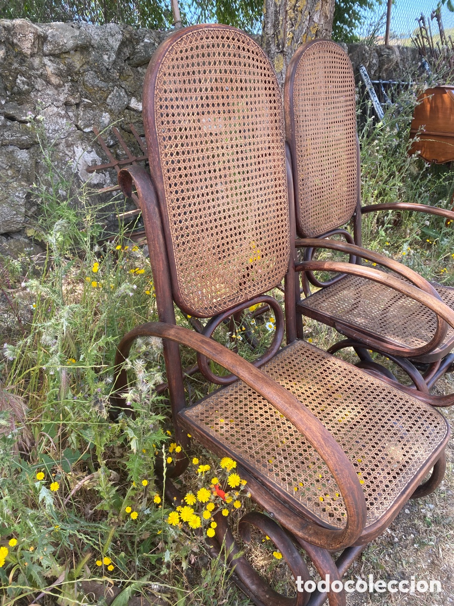 Antig&uuml;edades: Juego de mecedoras Thonet - Foto 1