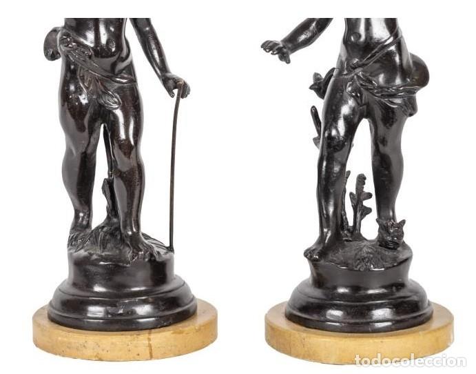 Antig&uuml;edades: Pareja de candeleros e bronce. Putti - Foto 3