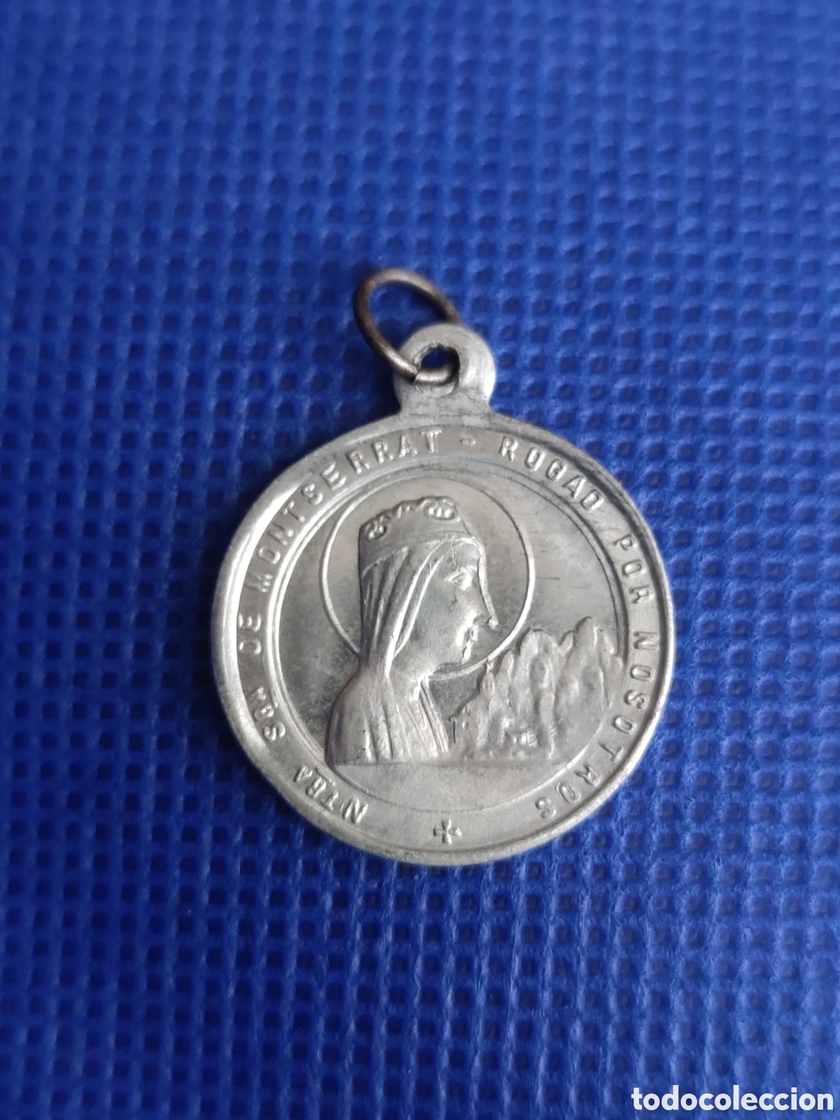 Antig&uuml;edades: Medalla virgen de Montserrat - Foto 1