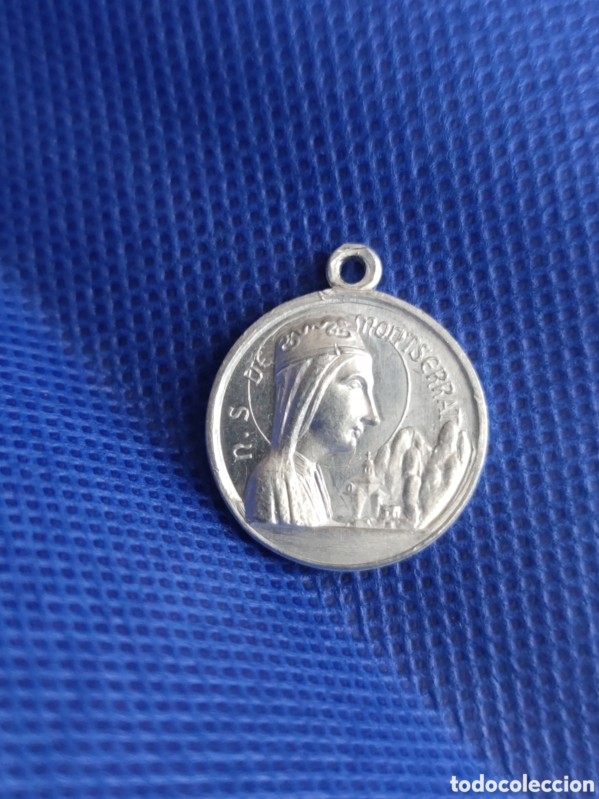 Antig&uuml;edades: Medalla virgen de Montserrat - Foto 1