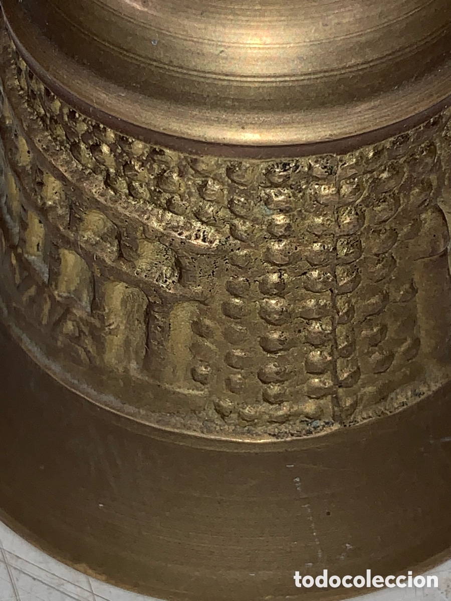 Antig&uuml;edades: 01_ campana de bronce labrada - Foto 3