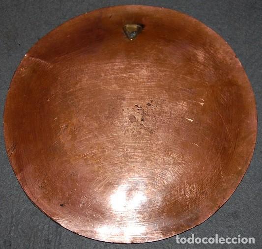 Antig&uuml;edades: PLATO EGIPCIO DE COBRE Y LATON. 20 CM - Foto 2