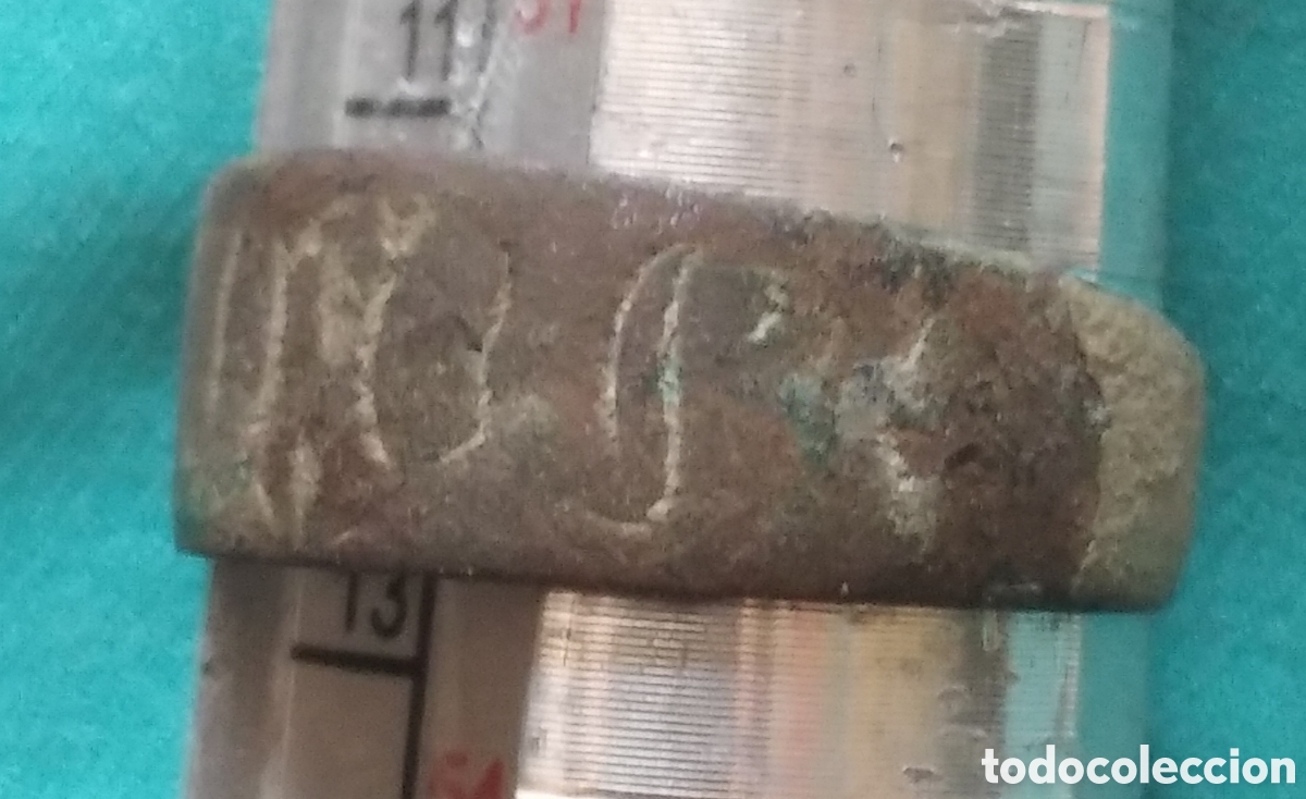 Antig&uuml;edades: Anillo de bronce con inscripciones - Foto 2