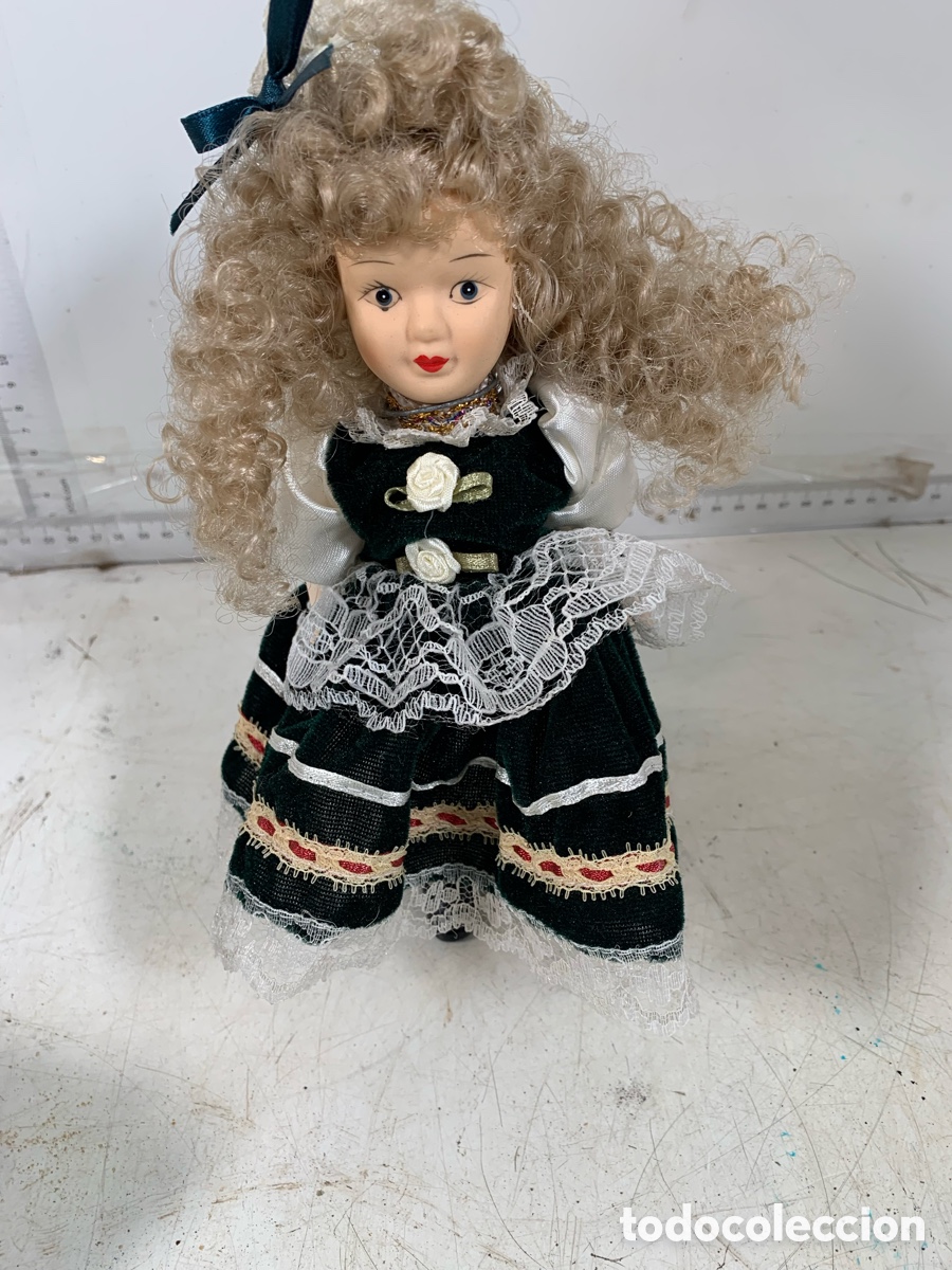Antig&uuml;edades: 01_ mu&ntilde;eca de porcelana - Foto 1