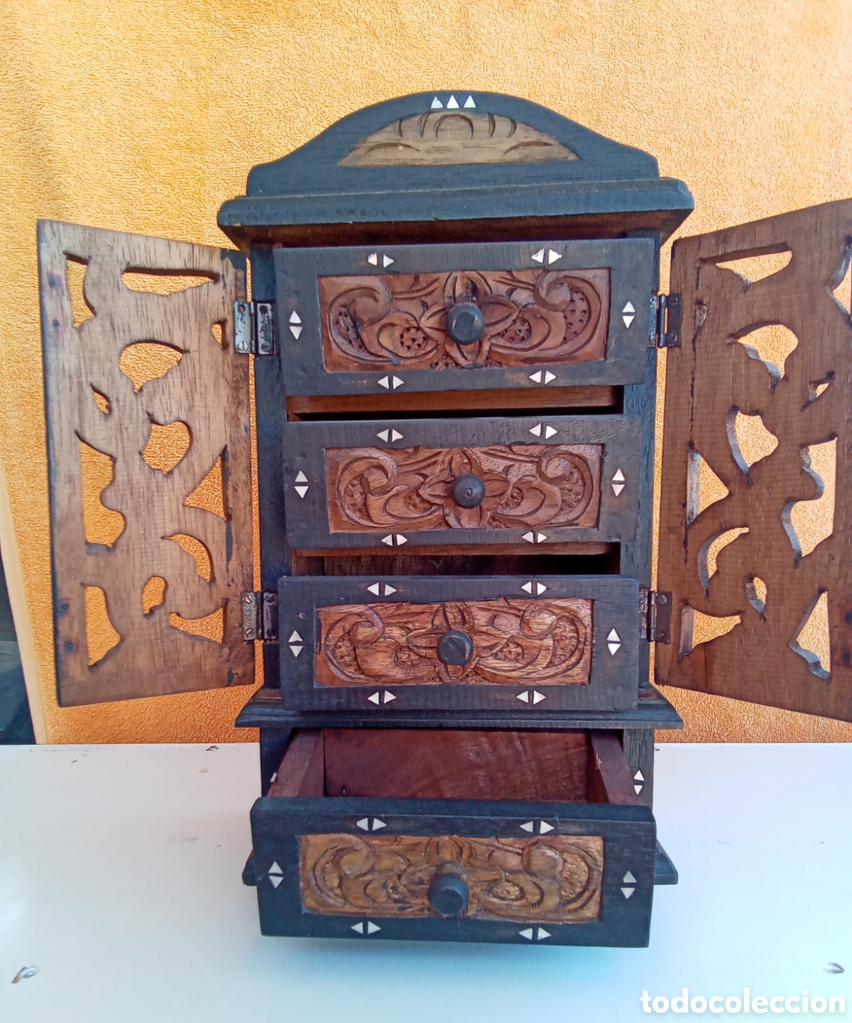 Antig&uuml;edades: Joyero de madera e incrustaciones de n&aacute;car, Balin&eacute;s. - Foto 6