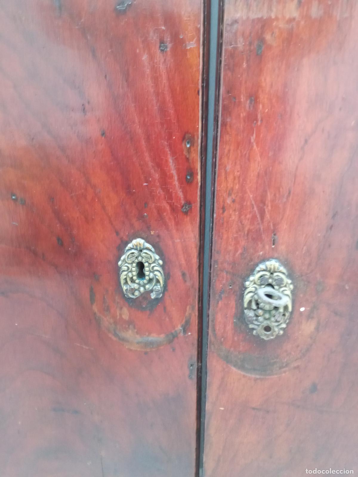 Antig&uuml;edades: dos puertas de casta&ntilde;o - Foto 5