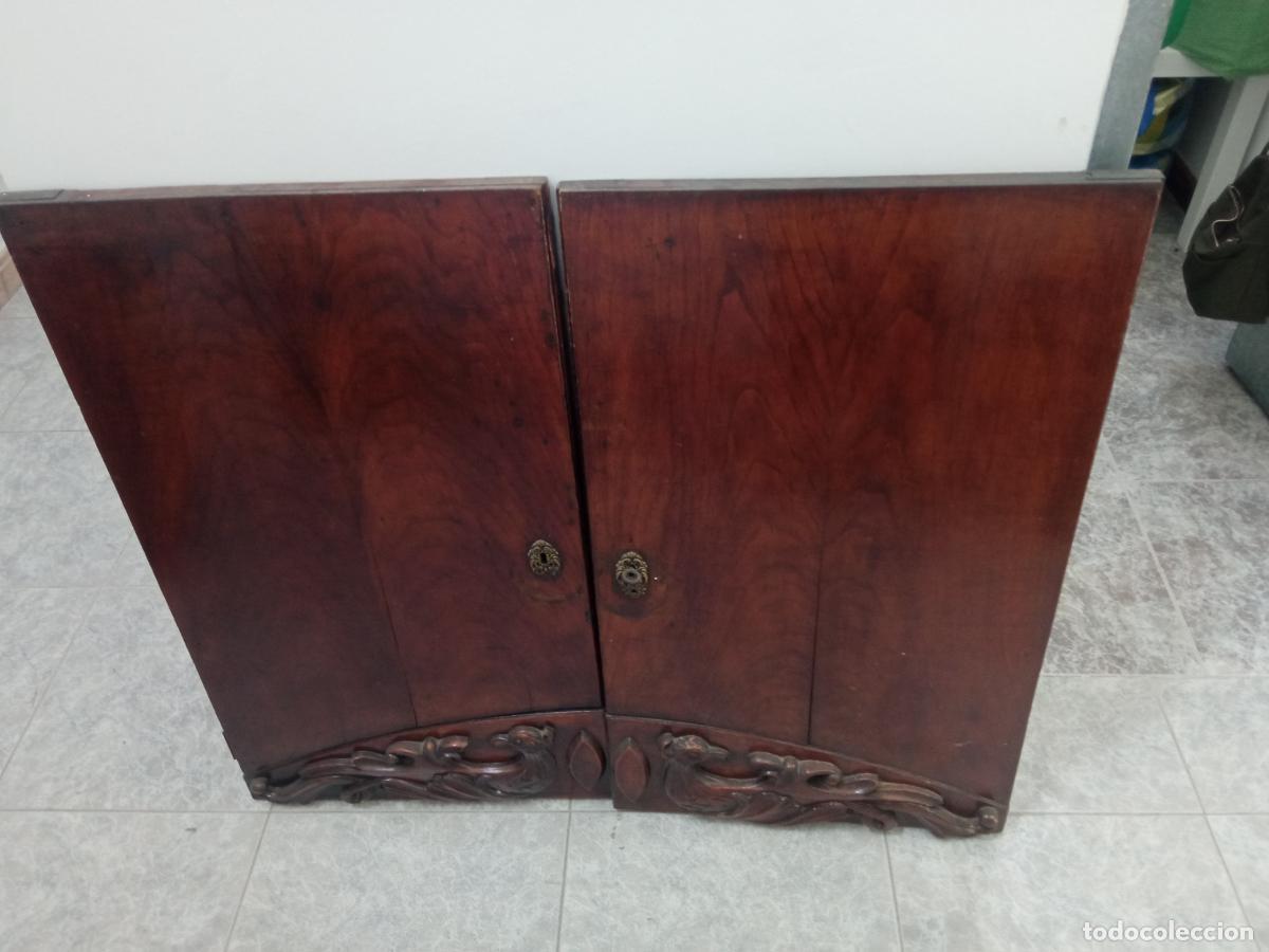 Antig&uuml;edades: dos puertas de casta&ntilde;o - Foto 1