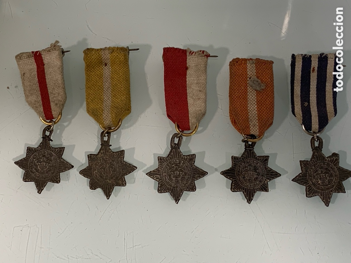Antig&uuml;edades: 01_lote medallas con cinta - Foto 1