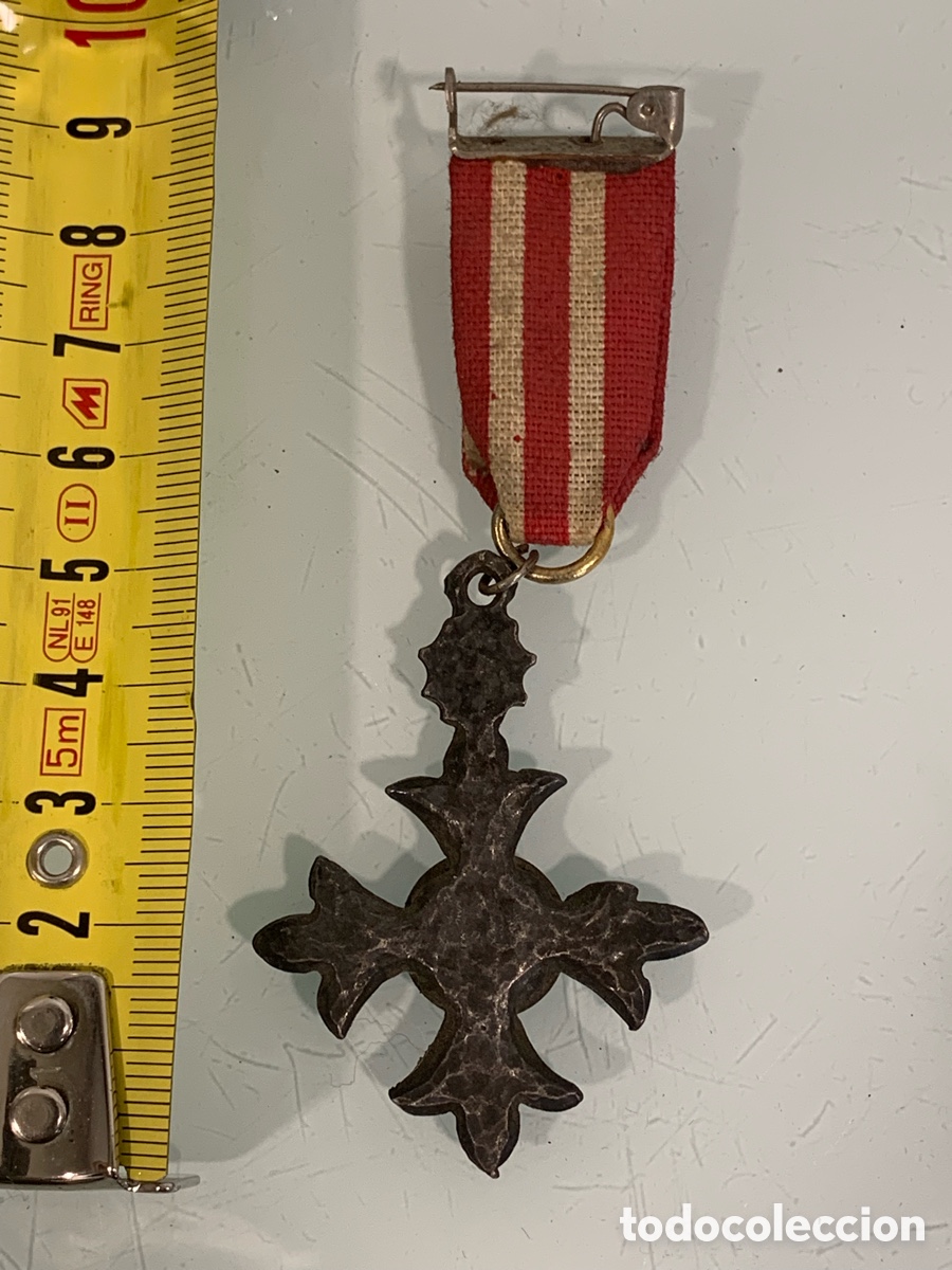 Antig&uuml;edades: 01_,Dos medallas con cinta - Foto 3