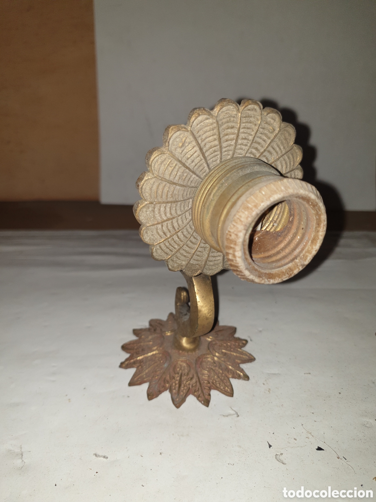 Antig&uuml;edades: PAREJA APLIQUES FORMA GIRASOL - Foto 4