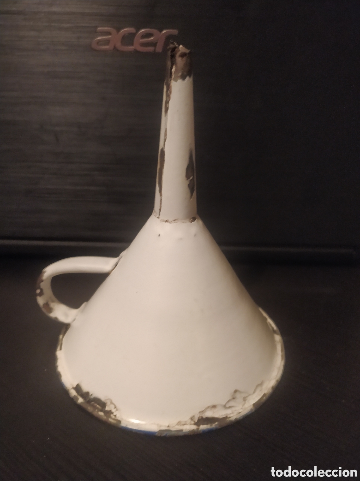 Antig&uuml;edades: Embudo de hierro esmaltado blanco - Foto 3