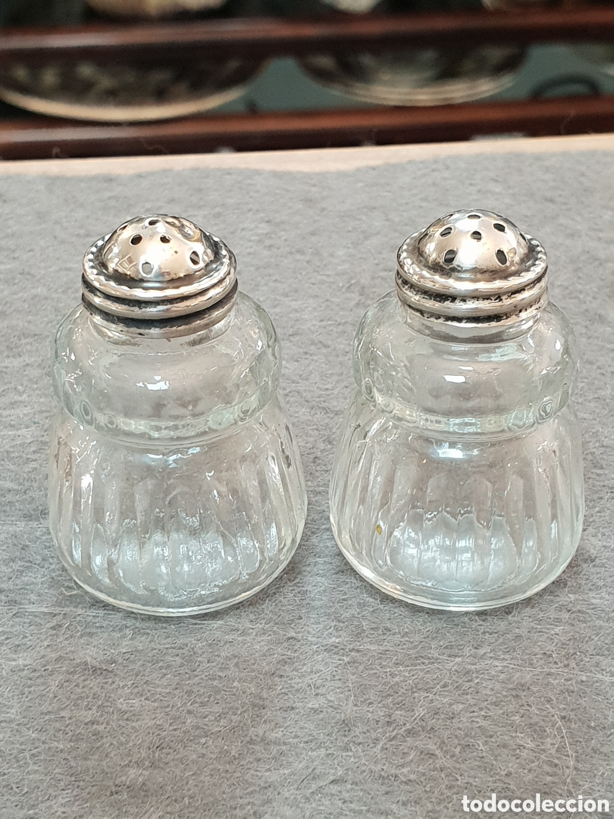 Antig&uuml;edades: PAREJA SALERITOS CRISTAL Y PLATA - Foto 1