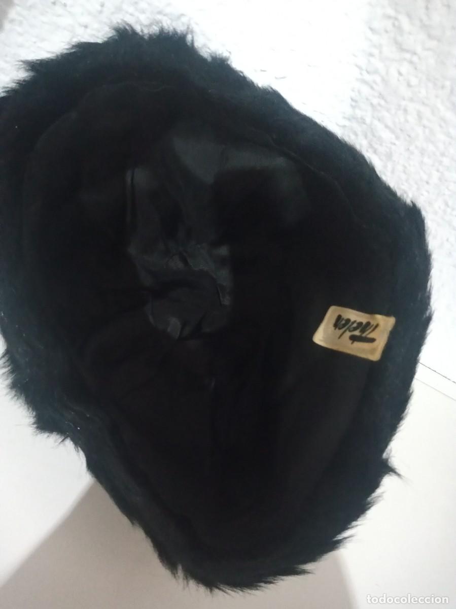 Antig&uuml;edades: ANTIGUO GORRO SIMIL DE PIEL - Foto 4