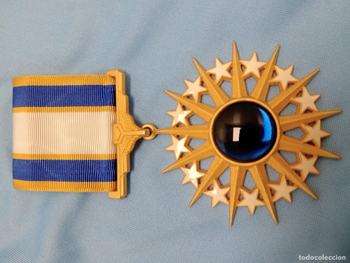 Antig&uuml;edades: Medalla EEUU servicios extraordinarios - Foto 1