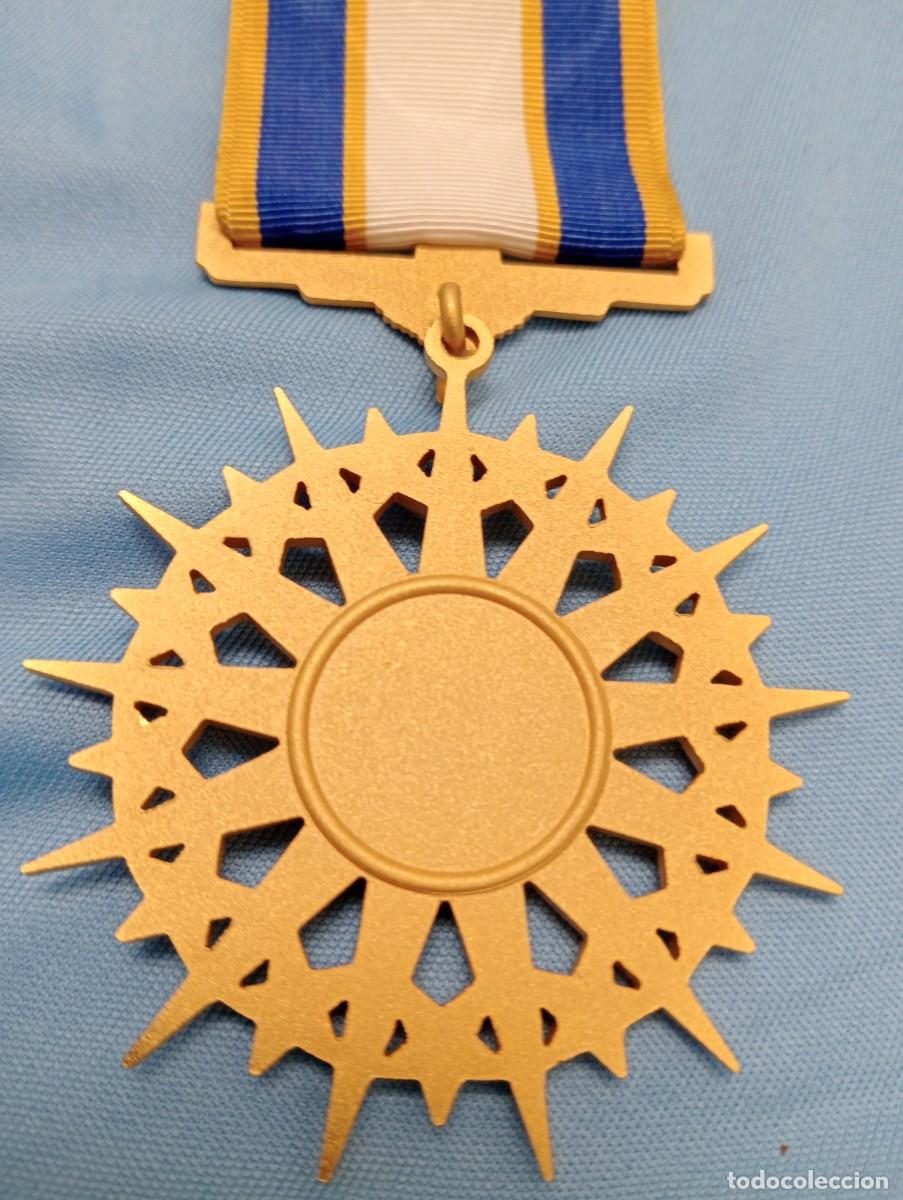 Antig&uuml;edades: Medalla EEUU servicios extraordinarios - Foto 5