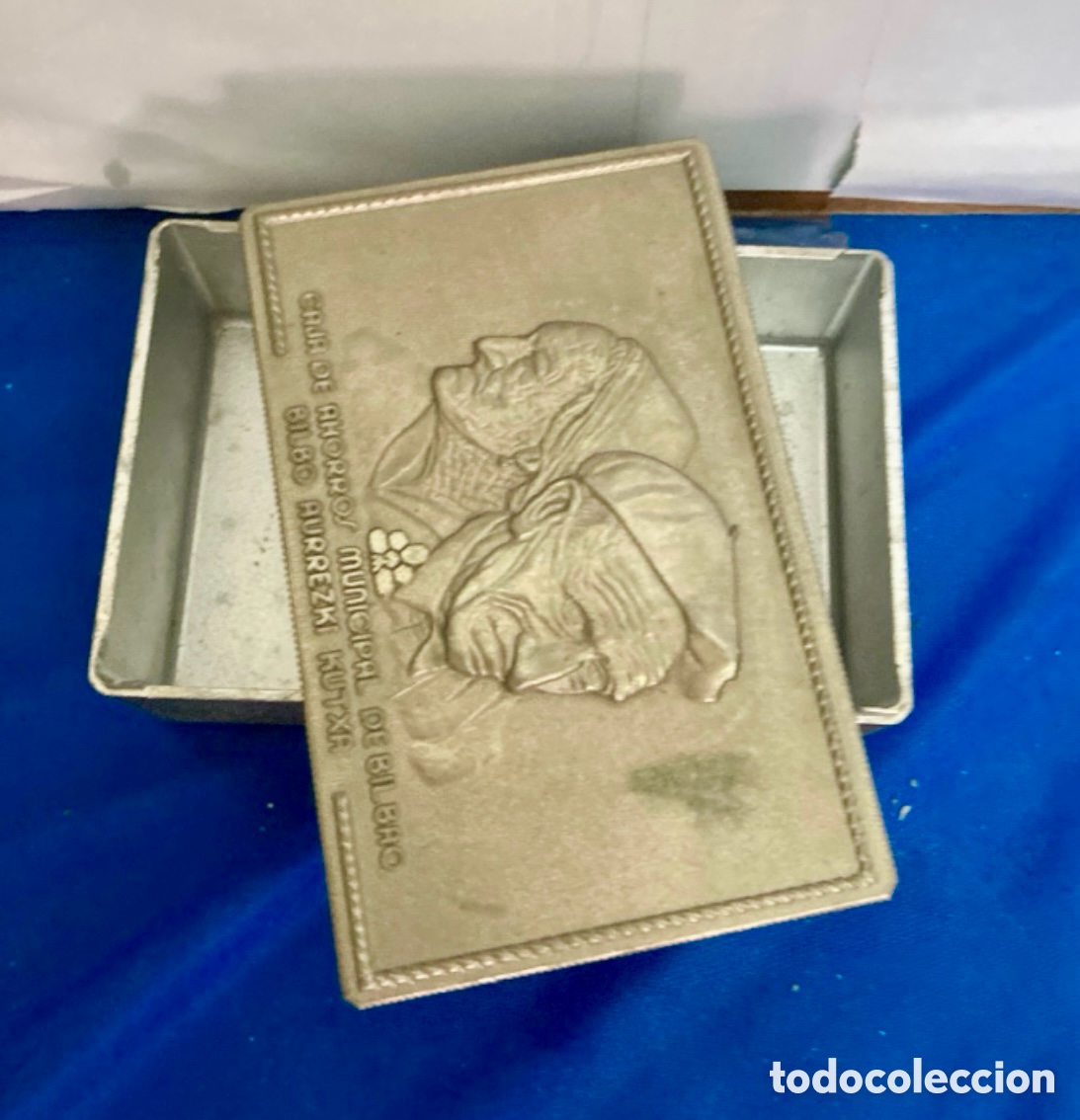 Antig&uuml;edades: Caja met&aacute;lica , tema Vasco , - Foto 7