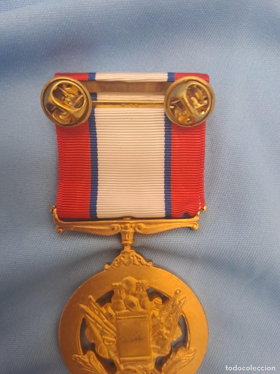 Antig&uuml;edades: Medalla EEUU servicios distinguidos - Foto 5